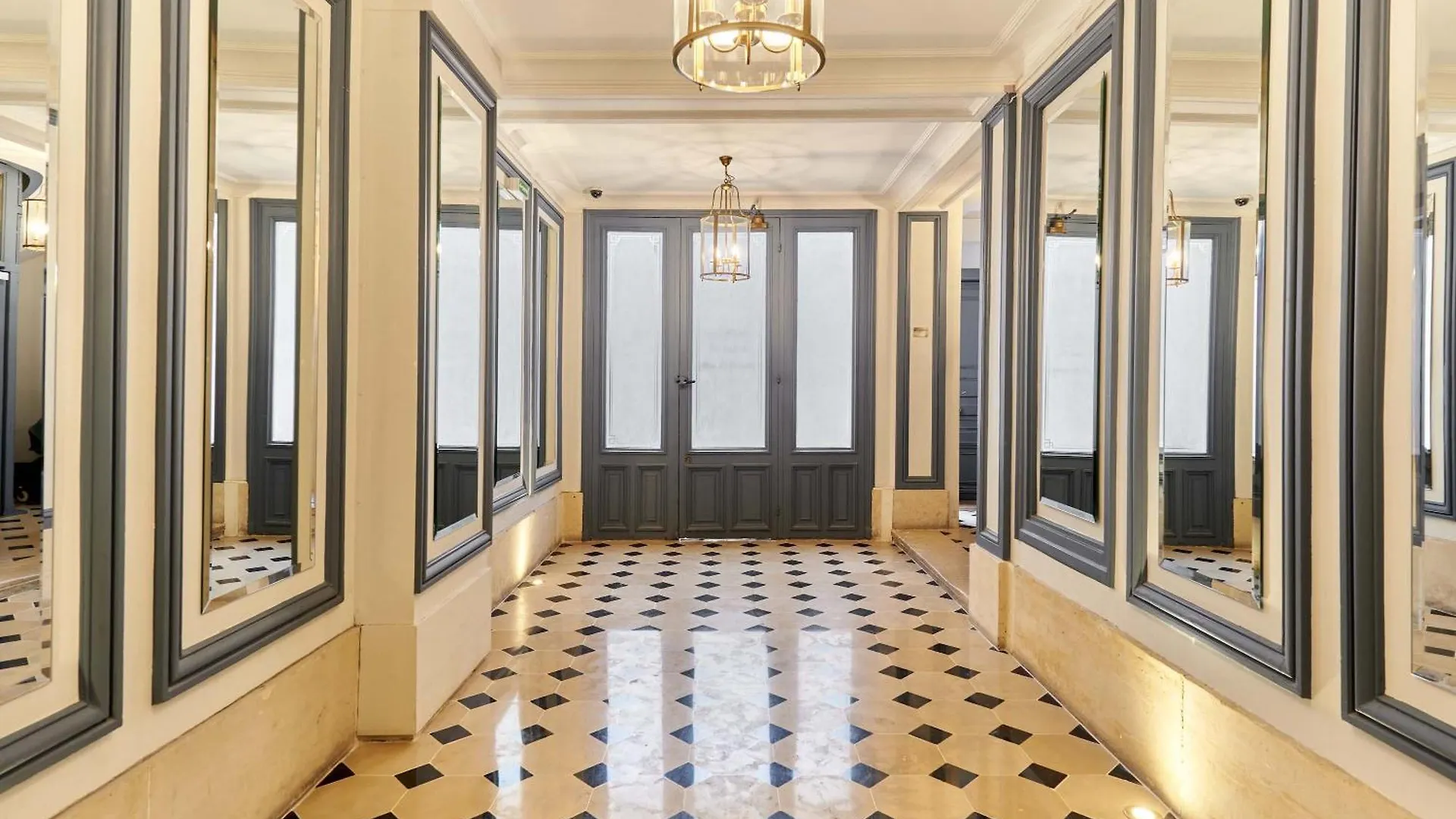 Apartment Opera By Studio Prestige Paris